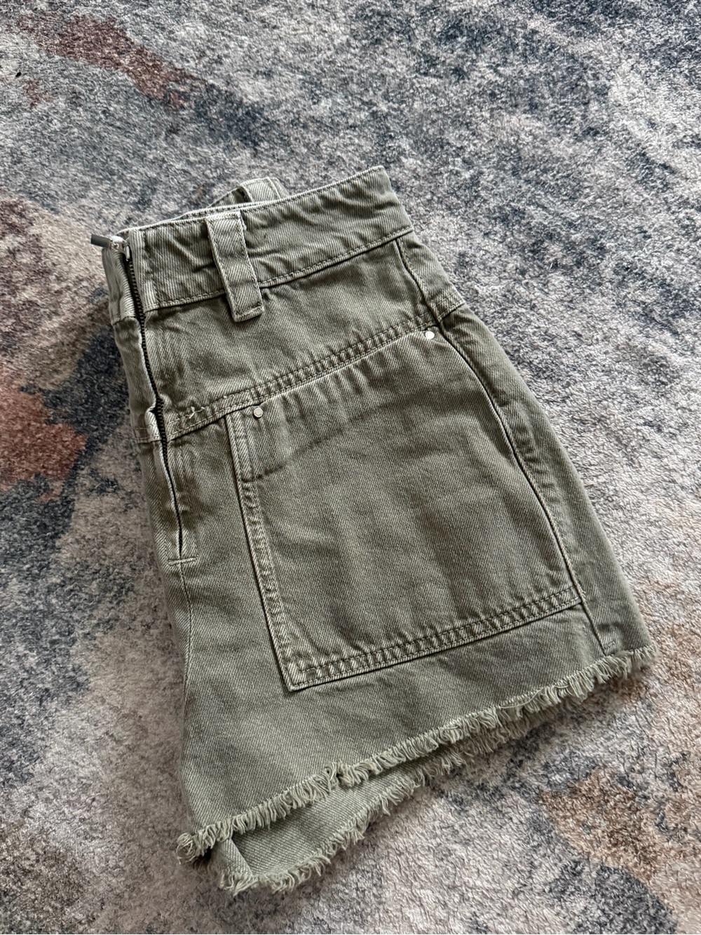 ba&sh Olive Green High-Rise Frayed Hem Denim Shorts - Picture 6 of 6
